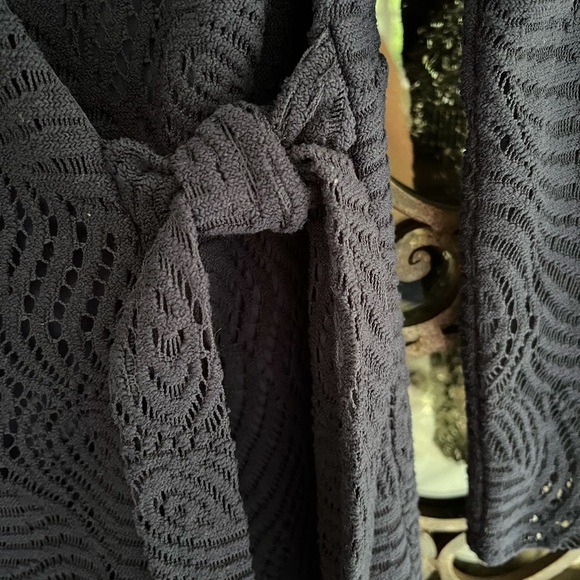 Lilly Pulitzer Tiki wrap romper in True Navy - Picture 6 of 8